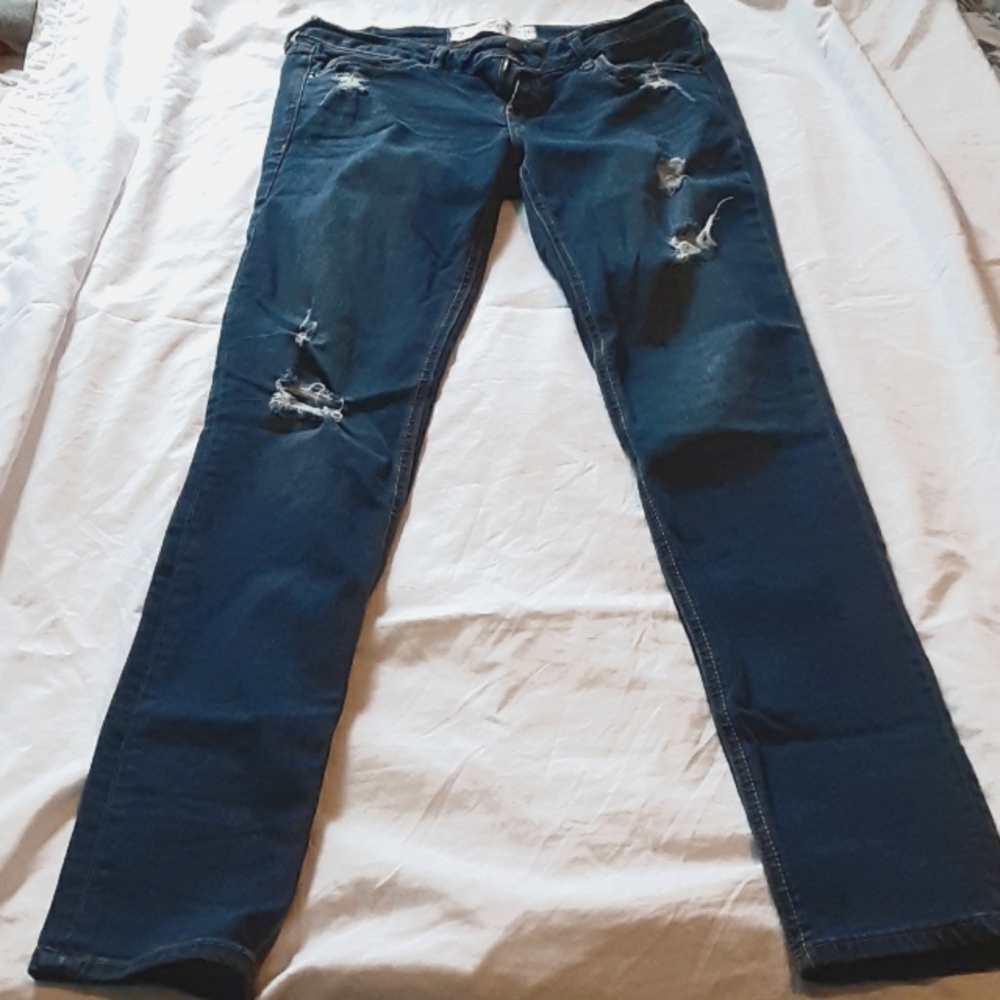 Women's Hollister Size 7R